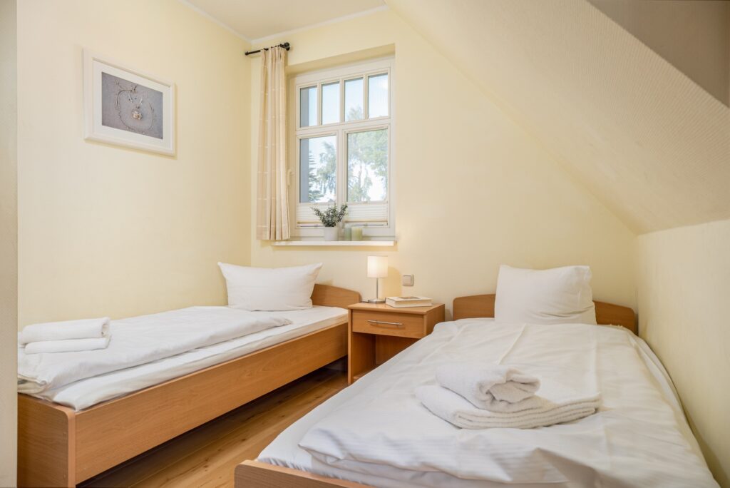 2. Schlafzimmer